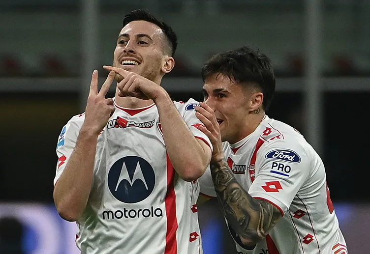 Son dakika haberi: Inter - Monza maçında Hakan Çalhanoğlu’ndan harika gol! Maçın oyuncusu seçildi...