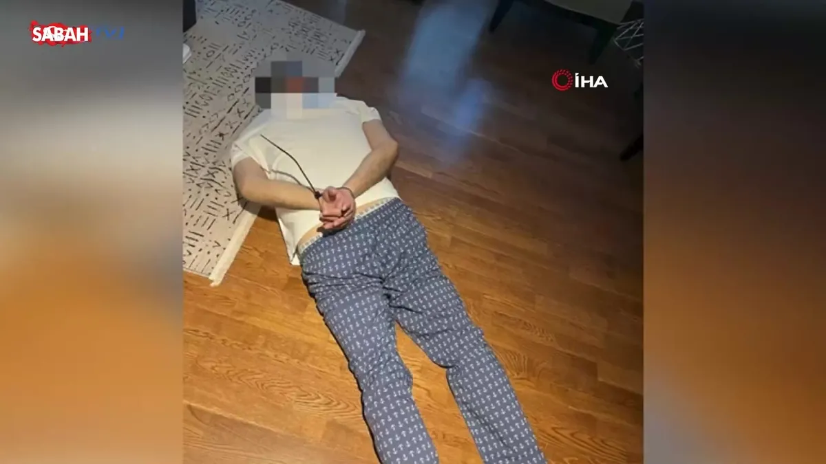 İstanbul’da yeni nesil sokak çetelerine operasyon: 7 gözaltı videosunu izle İstanbul’da yeni nesil sokak çetelerine operasyon: 7 gözaltı videosunu izle