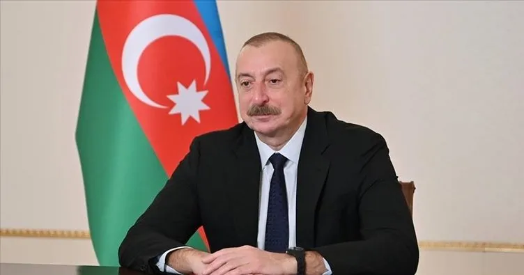 Azerbaycan Cumhurbaşkanı Aliyev, oyunu, ailesiyle Hankendi’de kullandı