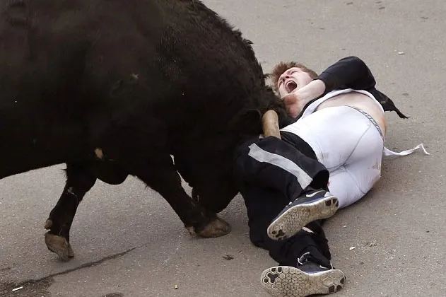 Boğa'nın gazabına uğradı