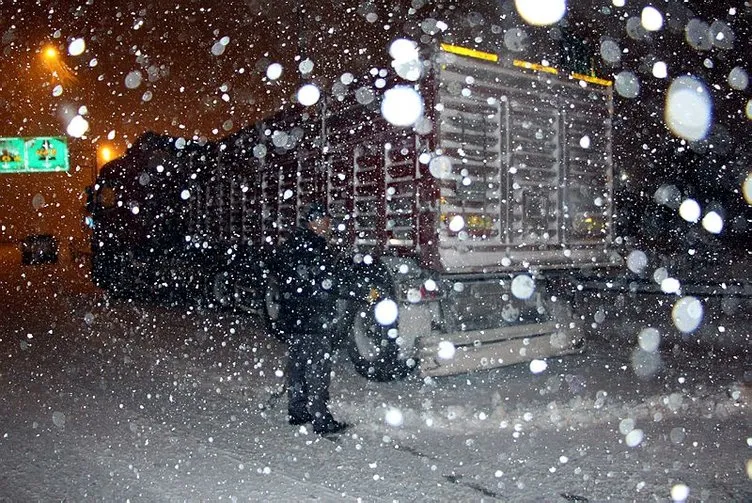 Meteoroloji’den son dakika şiddetli kar uyarısı! Kar yağışı İstanbul’a geliyor!