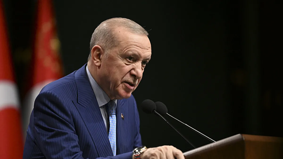 Başkan Erdoğan’dan Kabine Toplantısı sonrası önemli açıklamalar: Türkiye ekonomisi dimdik ayaktadır haber görseli