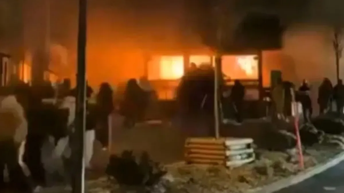 İsviçre’deki yılbaşı eğlencesi kötü bitmişti! Yangında maytaplı mum ihtimali İsviçre’deki yılbaşı eğlencesi kötü bitmişti! Yangında maytaplı mum ihtimali