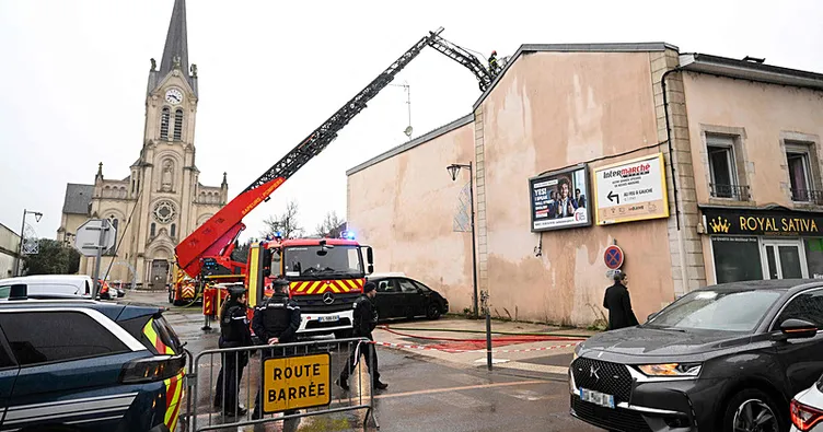 Fransa’da üç katlı binayı alevler sardı: 5 ölü