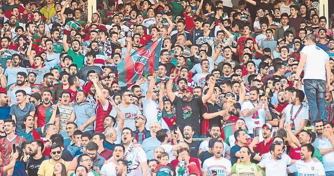 Karşıyaka tek yürek
