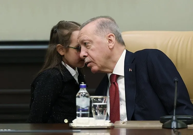 Başkan Erdoğan’ı duygulandıran hediye: Minik Buğlem o anları anlattı! En büyük hayalini açıkladı
