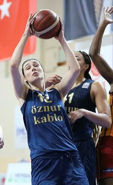 Fenerbahçe potada fırtına gibi esti