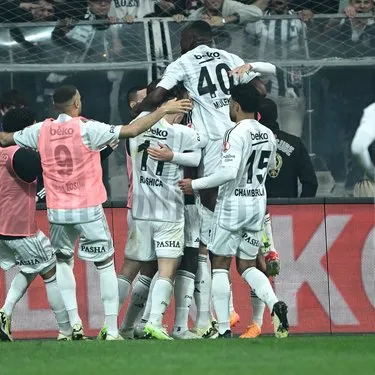 Son dakika haberi: Beşiktaş taraftarıyla Türkiye Kupası'nda final biletini kaptı! "Muhteşem atmosfer, büyük istek"