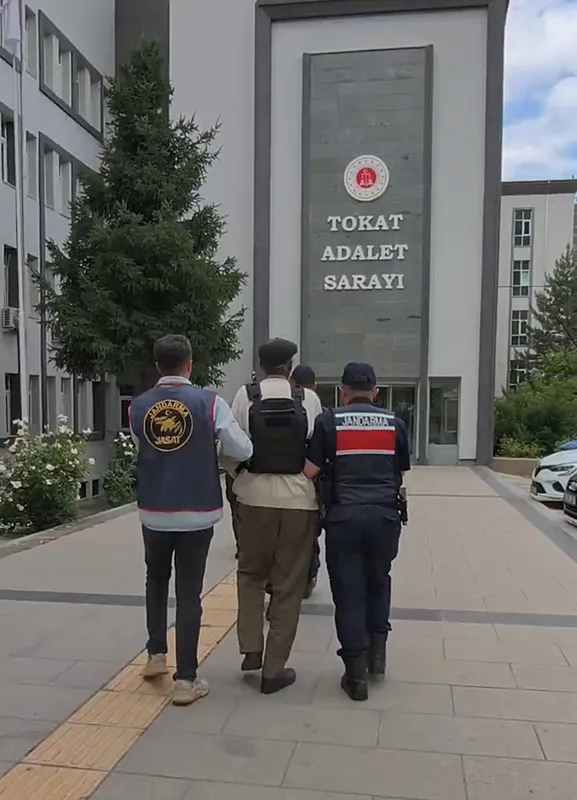 miras-kavgasinda-kan-akmisti-yengesini-katleden-cani-tutuklandi-1750173730535.jpeg