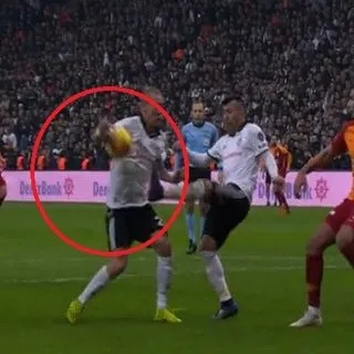 Erman Toroğlu, Beşiktaş-Galatasaray maçındaki penaltı pozisyonlarını yorumladı