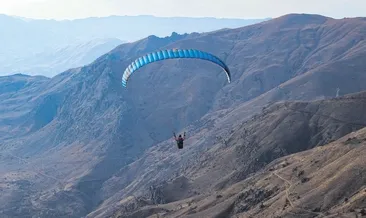 Hakkâri’ye yamaç paraşütü öğretti