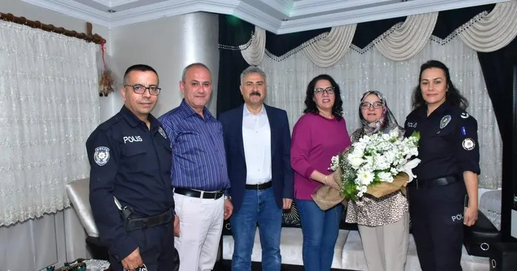 Manisa İl Emniyet Müdürü Fahri Aktaş’tan şehit arkadaşının ailesine ziyaret