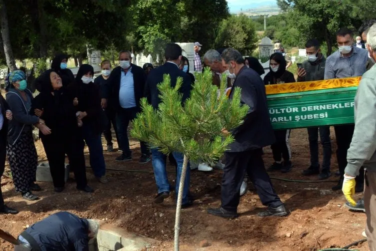 Milli boksörün öldürdüğü Zeynep Şenpınar, gözyaşları ile toprağa verildi