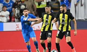 Son dakika haberi: Al Ittihadlı futbolcuya saldırı! Tribünden kırbaçla vurdu...