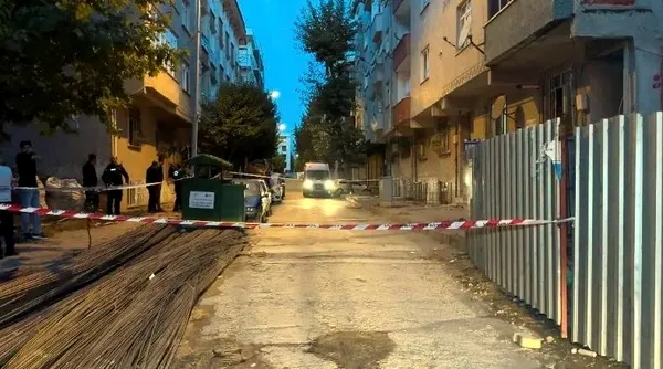 duvarlarinda-catlaklar-olusan-10-dairelik-iki-apartman-tedbiren-tahliye-edildi-1789716799802.jpg
