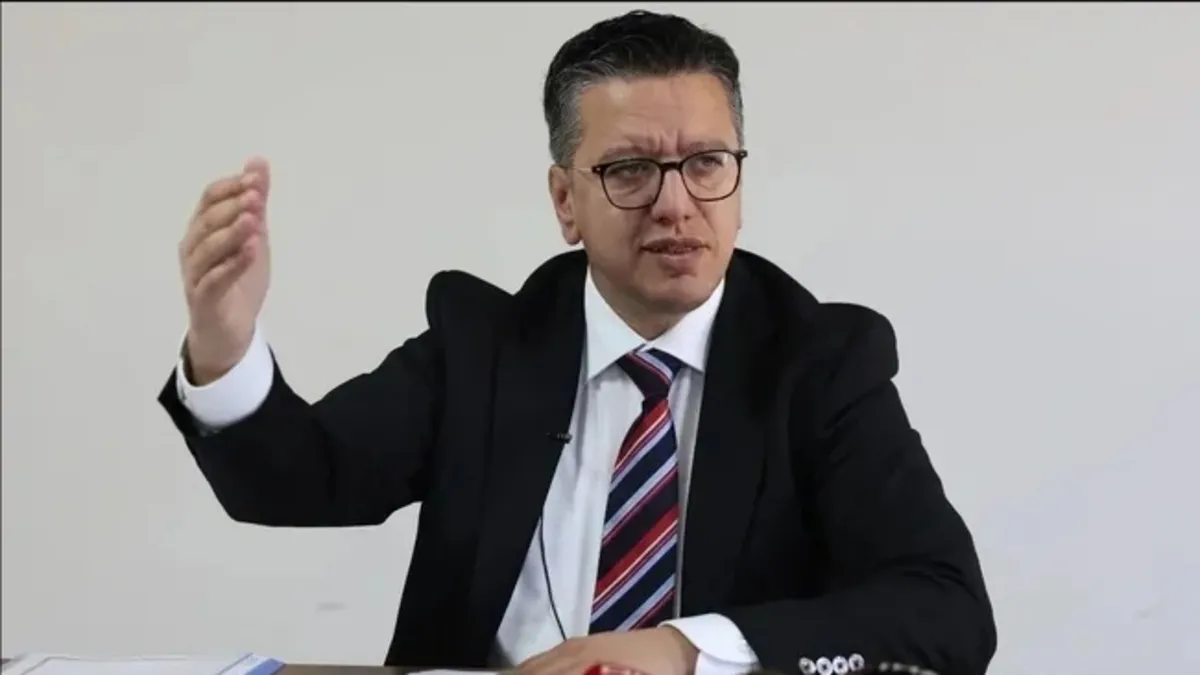 Şanlıurfa’da dev yolsuzluk operasyonu: Eski kayyum Belediye Başkanı Şeref Albayrak gözaltında! Şanlıurfa’da dev yolsuzluk operasyonu: Eski kayyum Belediye Başkanı Şeref Albayrak gözaltında!