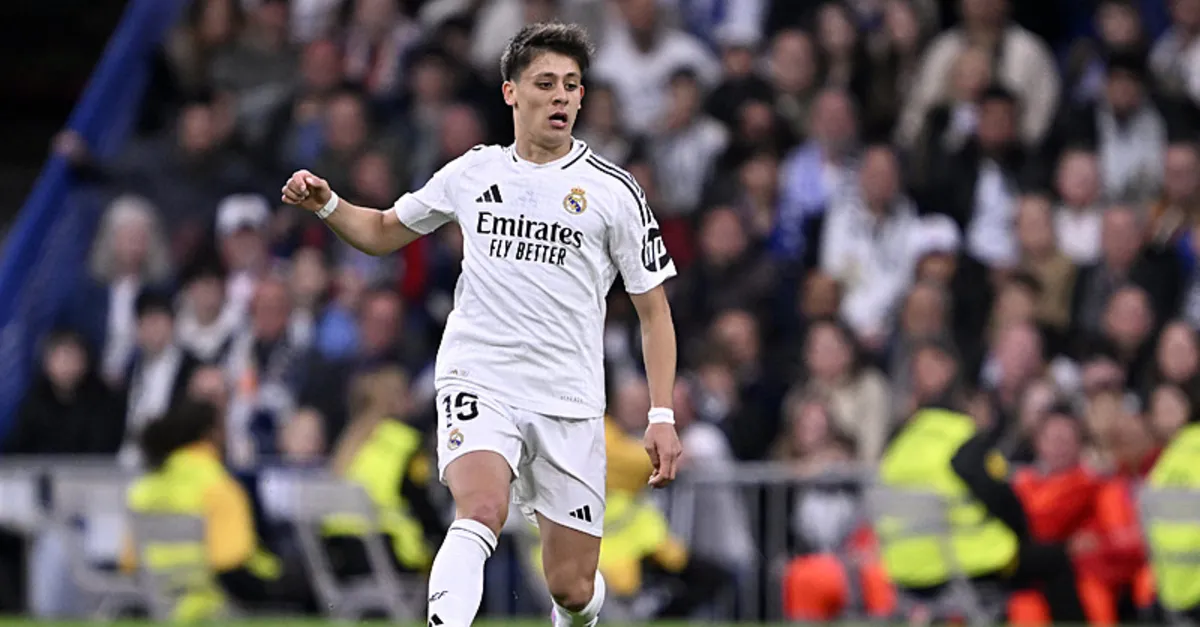 Arda Güler’e Florentino Perez’den şok! İspanyol basını sıcak gelişmeyi duyurdu…