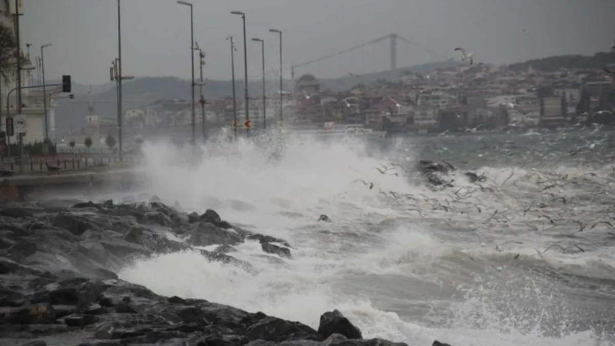 SON DAKİKA | İstanbul’da bazı vapur seferleri iptal edildi! SON DAKİKA | İstanbul’da bazı vapur seferleri iptal edildi!