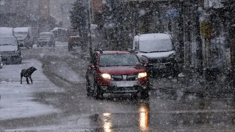 İstanbul ve Ankara için kar alarmı! Meteoroloji’den uyarılar peş peşe geldi saat verildi