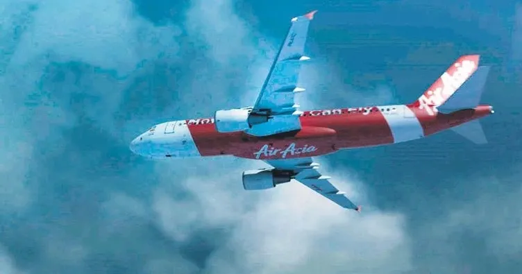 Uçak düşerken evlilik teklif etti