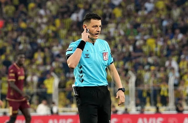 Son dakika haberi: Fenerbahçe - Trabzonspor maçında olay olan iki karar! Kadıköy’de önce gol iptali, sonra kırmızı kart...