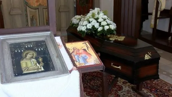 Ölümünden 14 yıl sonra gömüldü: Vasiyeti herkesi duygulandırdı