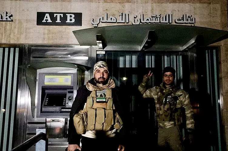 Ateş hattında yeni görüntüler: Kent merkezi ele geçirildi! Halep’e yoğun bombardıman…