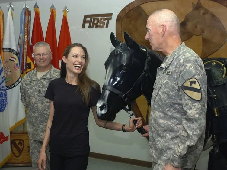Angelina’nın Irak’a 3. ziyareti