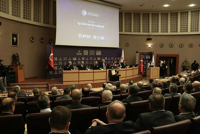 bakan-bolat-savasin-bitmesiyle-turkiyeye-talep-artacak-1777402215179.jpg Bakan Bolat: