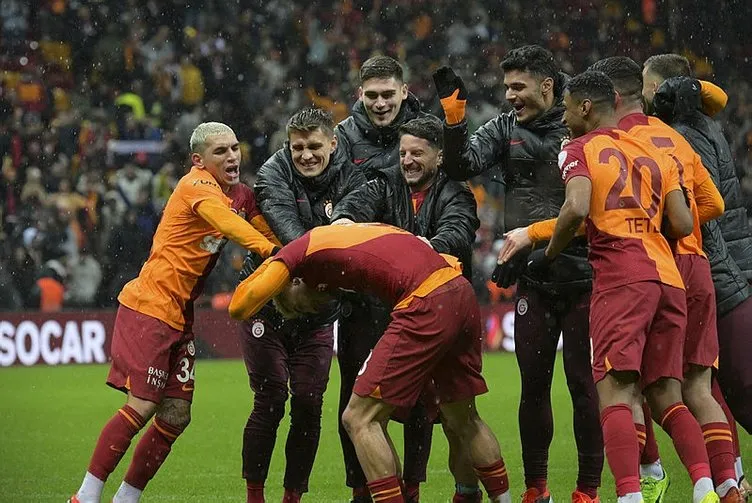 Son dakika Galatasaray transfer haberi: Ve anlaşma sağlandı! İşte Aslan’ın yeni sağ beki...