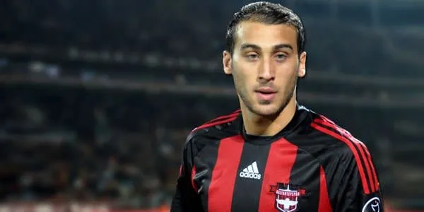 Alex ayrıldı, sanal alem sallandı