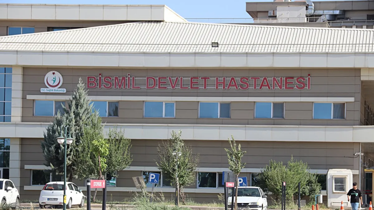 Dedesini ziyarete giden Asel Lina, süs havuzuna düşerek boğuldu Dedesini ziyarete giden Asel Lina, süs havuzuna düşerek boğuldu