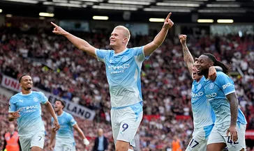 Dev derbiyi kazanan Manchester City!