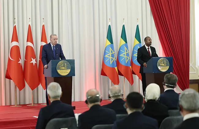 baskan-erdogandan-etiyopya-ziyareti-donusu-onemli-mesajlar-teror-gundemimizden-ebediyen-cikacak-1771409286744.jpeg Başkan Erdoğan'dan Etiyopya ziyareti dönüşü önemli mesajlar!