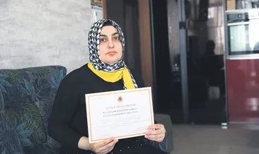 Yasak kalktığı gün peruğumu çöpe attım