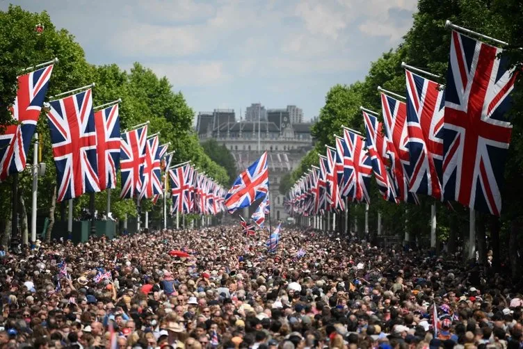 Son dakika | Buckingham Sarayı duyurdu: Kraliçe Elizabeth o törende olmayacak! İşte nedeni...