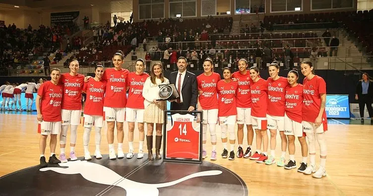 Şaziye İvegin basketbola ve milli takıma veda etti!