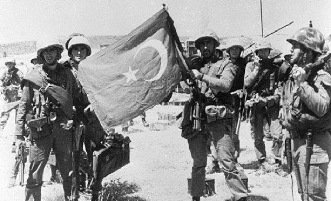 Kıbrıs Barış Harekatı’nın 47. yıl dönümü! İşte tarihi kareler