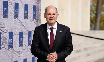 Scholz adaylıktan vazgeçmiyor
