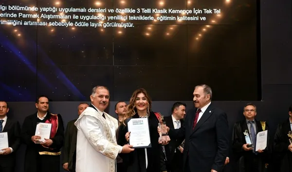 2023-itu-bilim-ddulleri-gorkemli-bir-torenle-sahiplerini-buldu-1710003258539.jpg