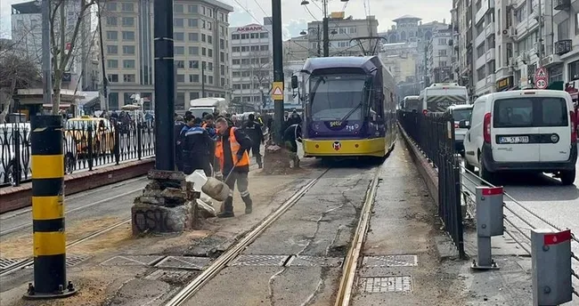 Kabataş-Bağcılar Tramvay Hattı’nda seferler yapılamıyor Kabataş-Bağcılar Tramvay Hattı’nda seferler yapılamıyor