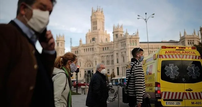 İspanya'da, kapalı alanlarda maske kullanma zorunluluğu kaldırıldı
