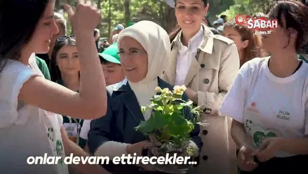 Emine Erdoğan, Kızılcahamam'da gençlerle çevre yürüyüşüne katıldı | Video