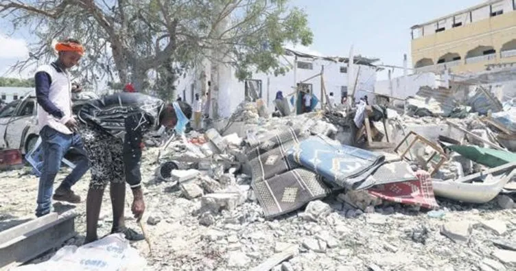 Bombalı saldırıda okulu yıktılar: 6 ölü