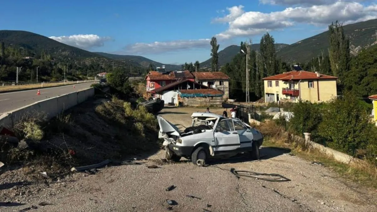Tokat'ta feci kaza! İki otomobil çarpıştı: 1 ölü, 3 yaralı