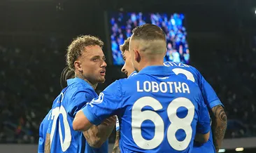Napoli, Frosinone engelini rahat geçti!