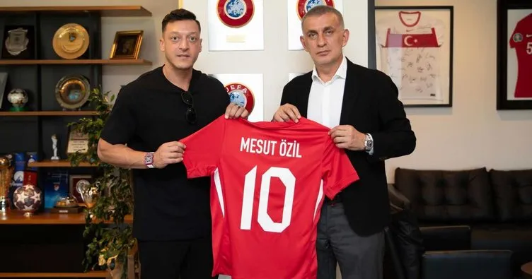 Ümraniyespor, Mesut Özil ile anlaştı