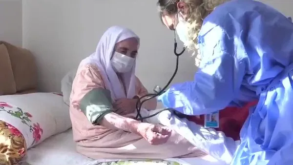 Sağlık Bakanı Fahrettin Koca, 85 yaş üstü aşılama görüntülerini paylaştı | Video