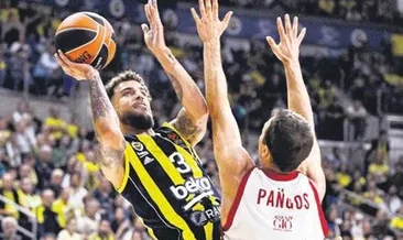 Fenerbahçe galibiyetle başladı