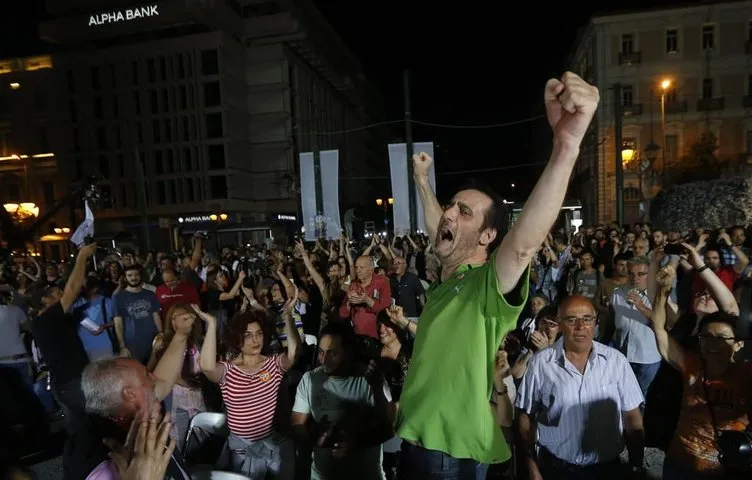Yunanistan halkı seçimini yaptı